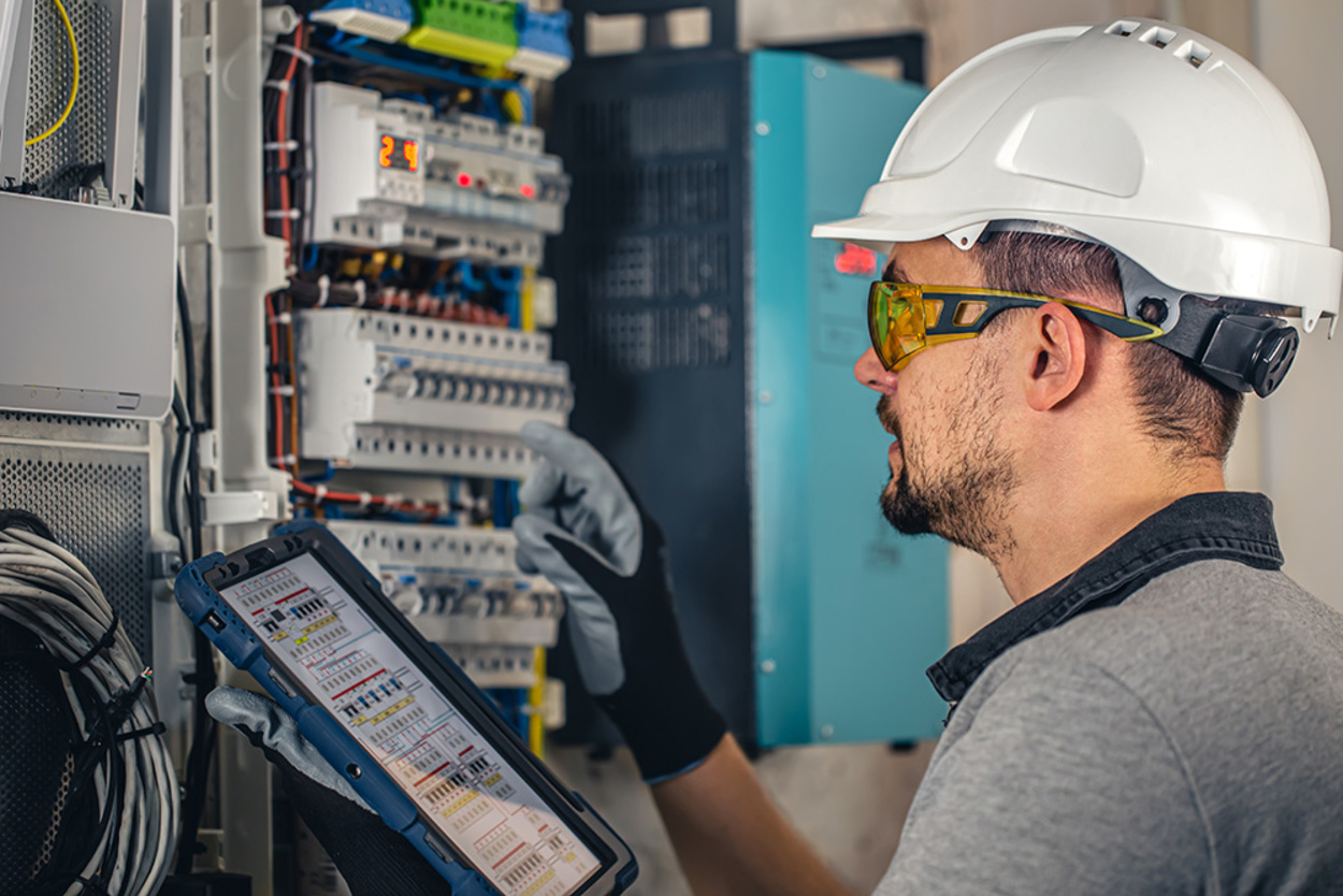 Industrie und Gewerbe bei Elektro Schraut GmbH in Essleben