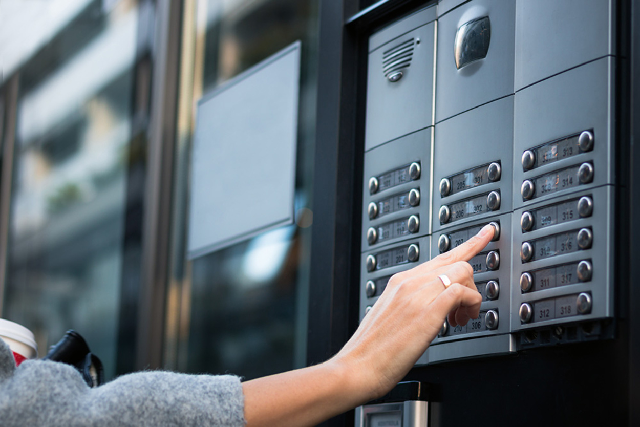 Sprech­anlagen bei Elektro Schraut GmbH in Essleben